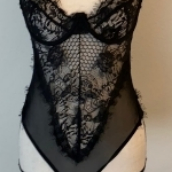 Nwt black lace body suit - Picture 9 of 10